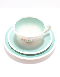 Susie Cooper Dresden Spray Breakfast Trio