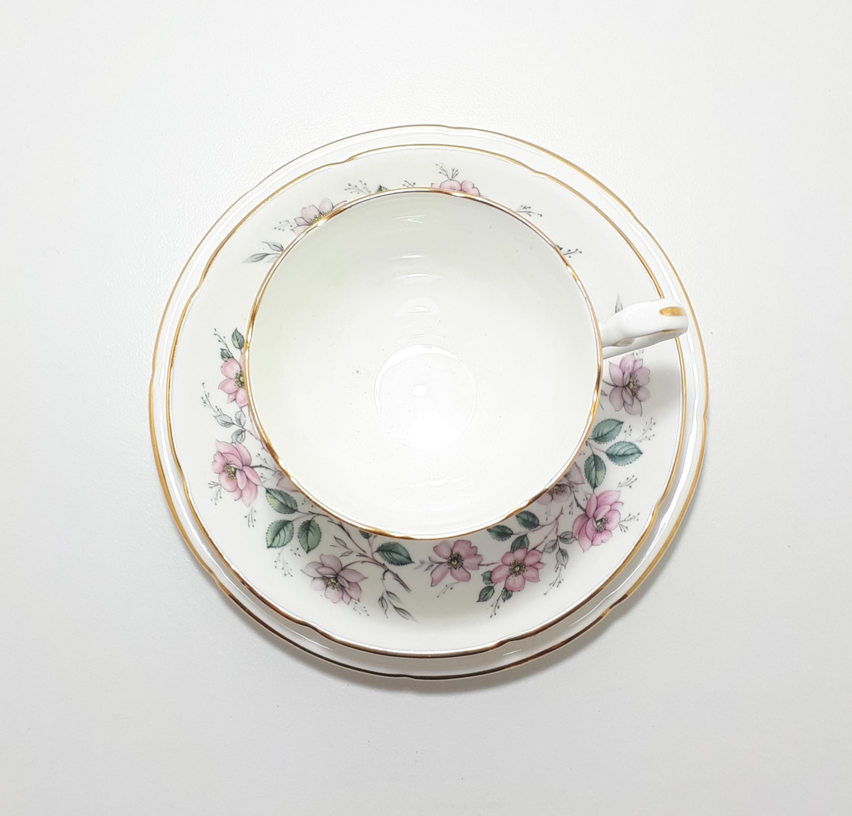 Royal Grafton Tea Trio – Pattern 8618