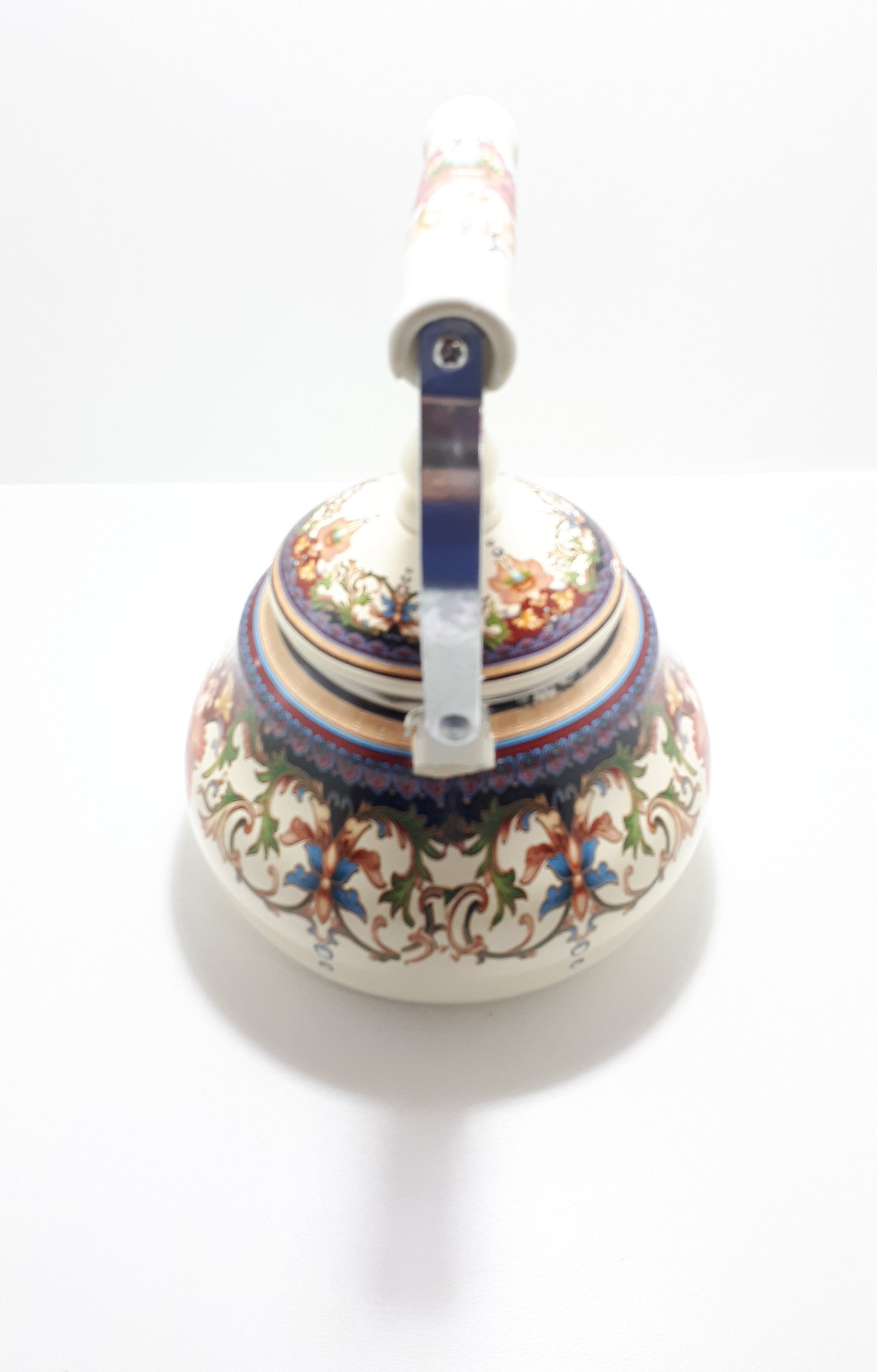 Contemporary Decorated Enamel Kettle – 2 litre Capacity