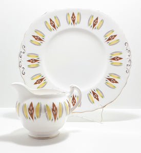 Colclough Bone China Biscuit Plate &amp; Creamer – Pattern 8197