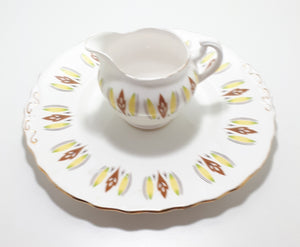Colclough Bone China Biscuit Plate &amp; Creamer – Pattern 8197