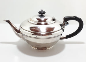 Antique Late 1800’s Victorian Era Tea Pot With Black Bakelite Handle & Lid Finial – EPBM 8082