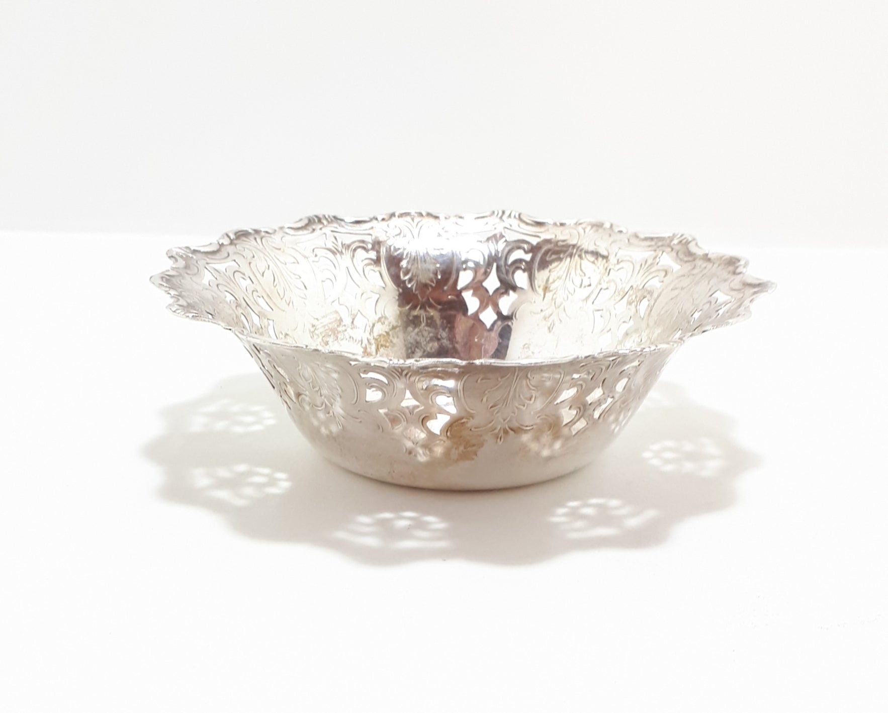 Small Silver Plated Etched & Pierced Pattern Vintage Bowl