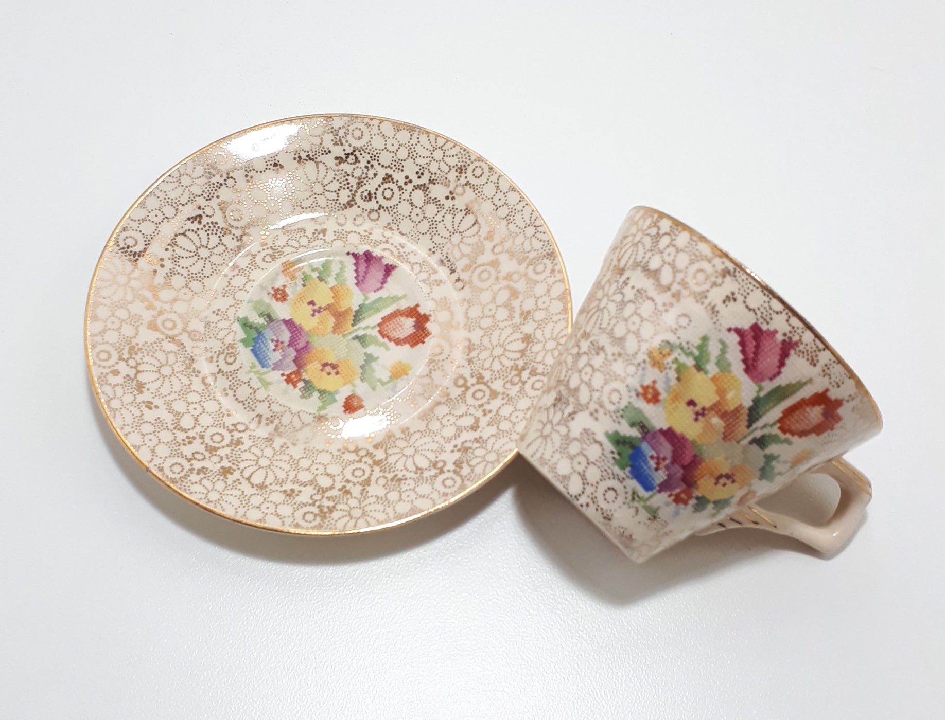 1933-1942 Vintage Hollinshead & Kirkham, Tunstall Tea Duo