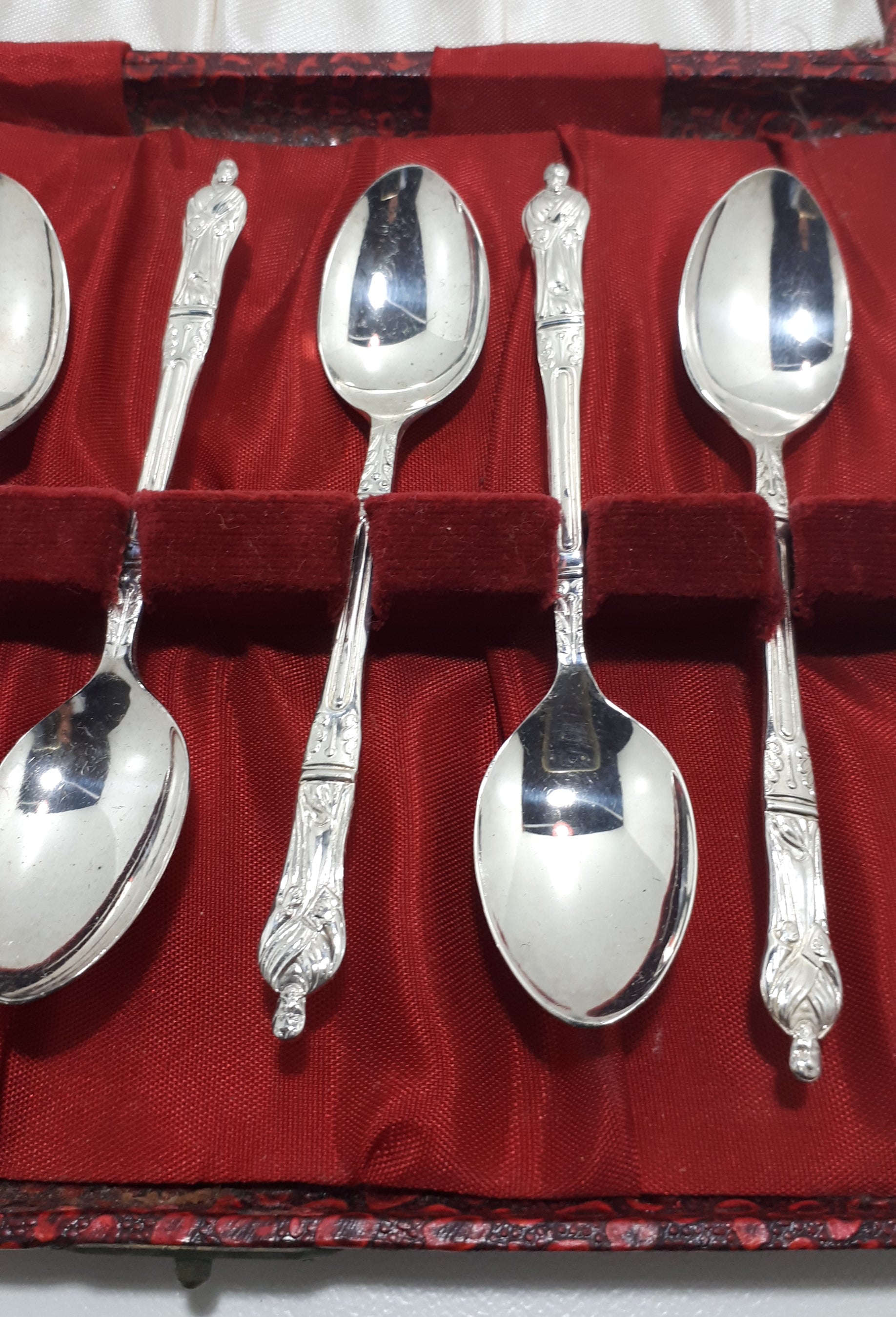 Vintage Boxed Set Of 6 Apostle Spoons From Local Jeweller
