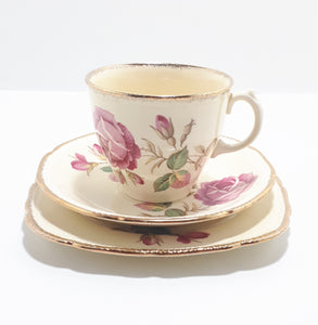 Royal Swan Cream Coloured With Rose Detail Tea Trio