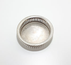 Pierced & Etched Silver Plated Bottle Coaster With Feather Pattern Rim