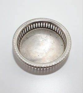 Pierced & Etched Silver Plated Bottle Coaster With Feather Pattern Rim