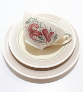 Susie Cooper Tea Trio (Cup, Saucer & Tea Plate) –Tiger Lily Pattern
