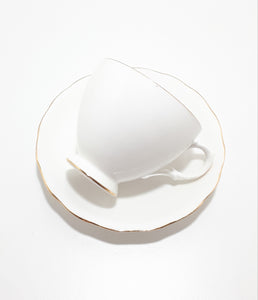 Crisp White Fine Porcelain Queen Anne Duo – Pristine Condition