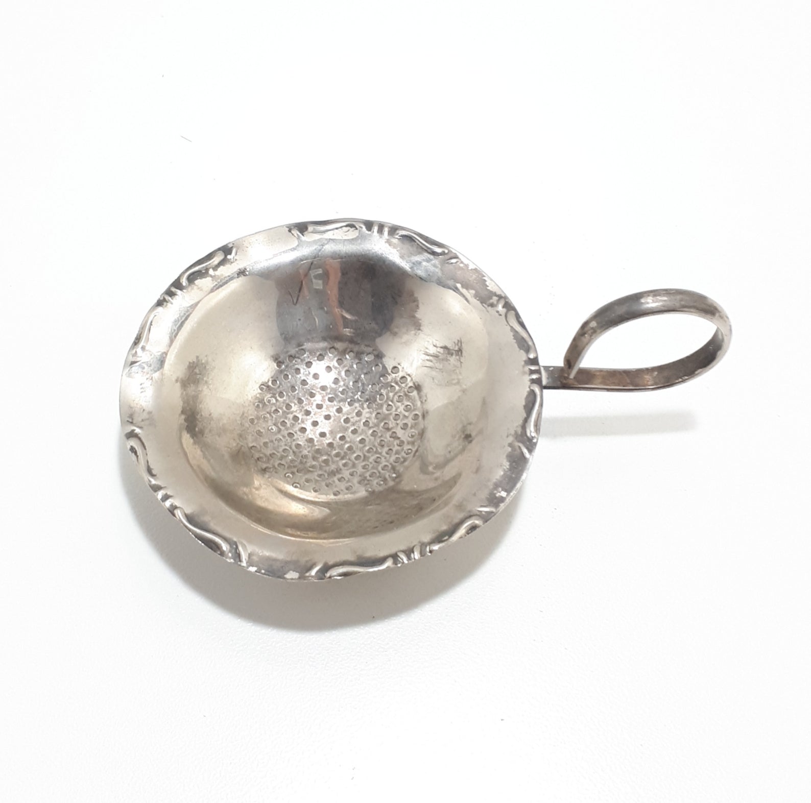 Unique Silver Plated Tea Strainer With Ball Feet & Scroll Handle