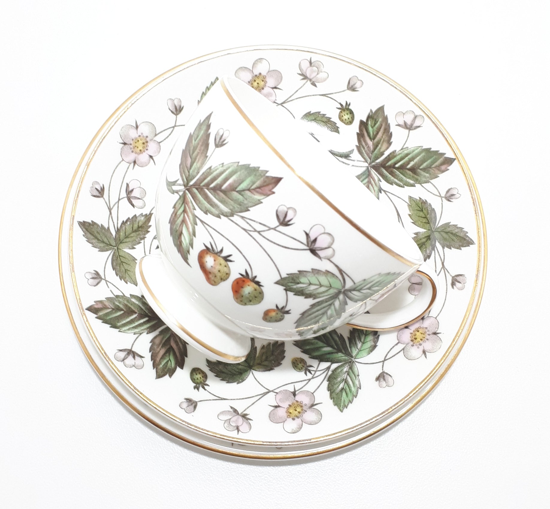 21 Piece Vintage Wedgwood Etruria Barlaston Strawberry Hills Tea Set – Circa 1957 - 1978