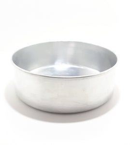 22 cm Diameter Deep Aluminium Cake Pan/Tin With Rolled Rim