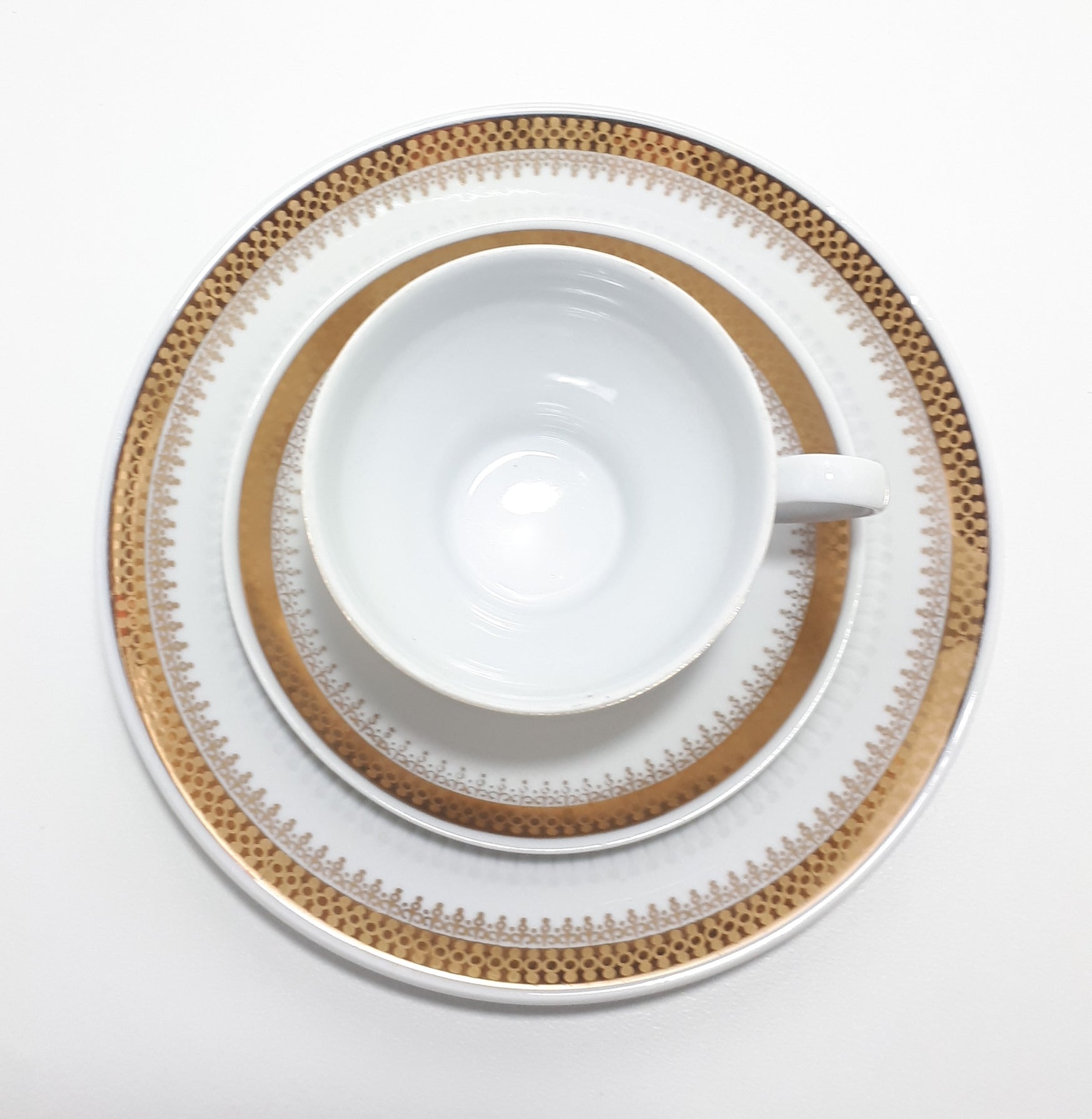 Kahla (Germany) Tea Trio – Cup, Saucer & Tea Plate – Affordable