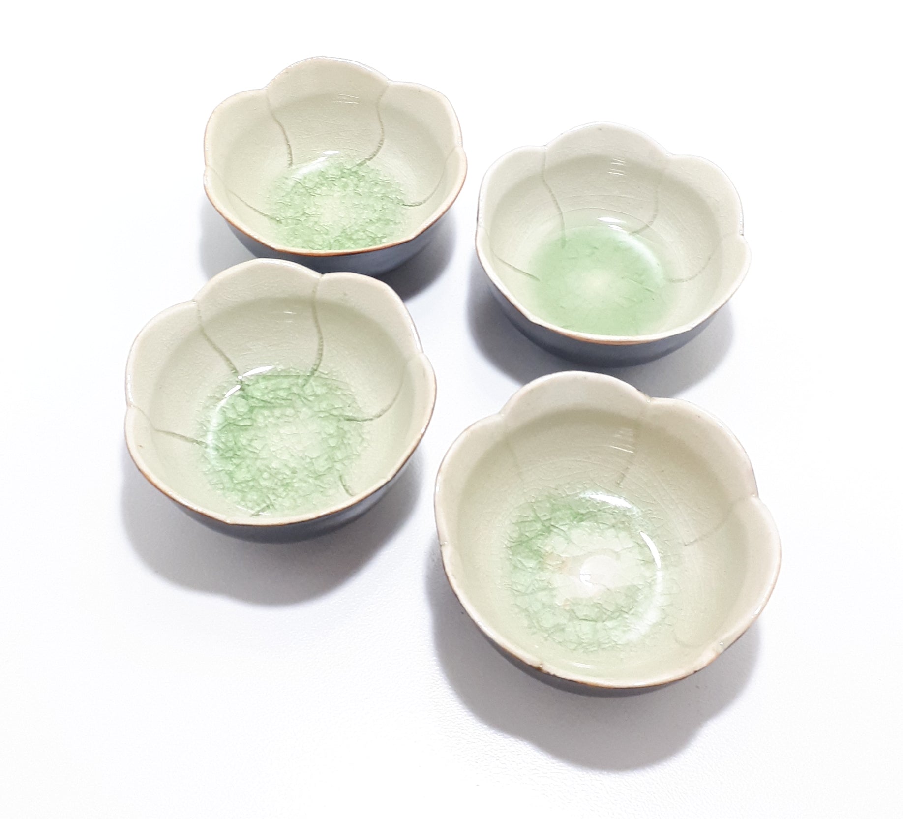 4 Piece Ceramic Glazed Dip Or Relish Bowls – Lotus Flower