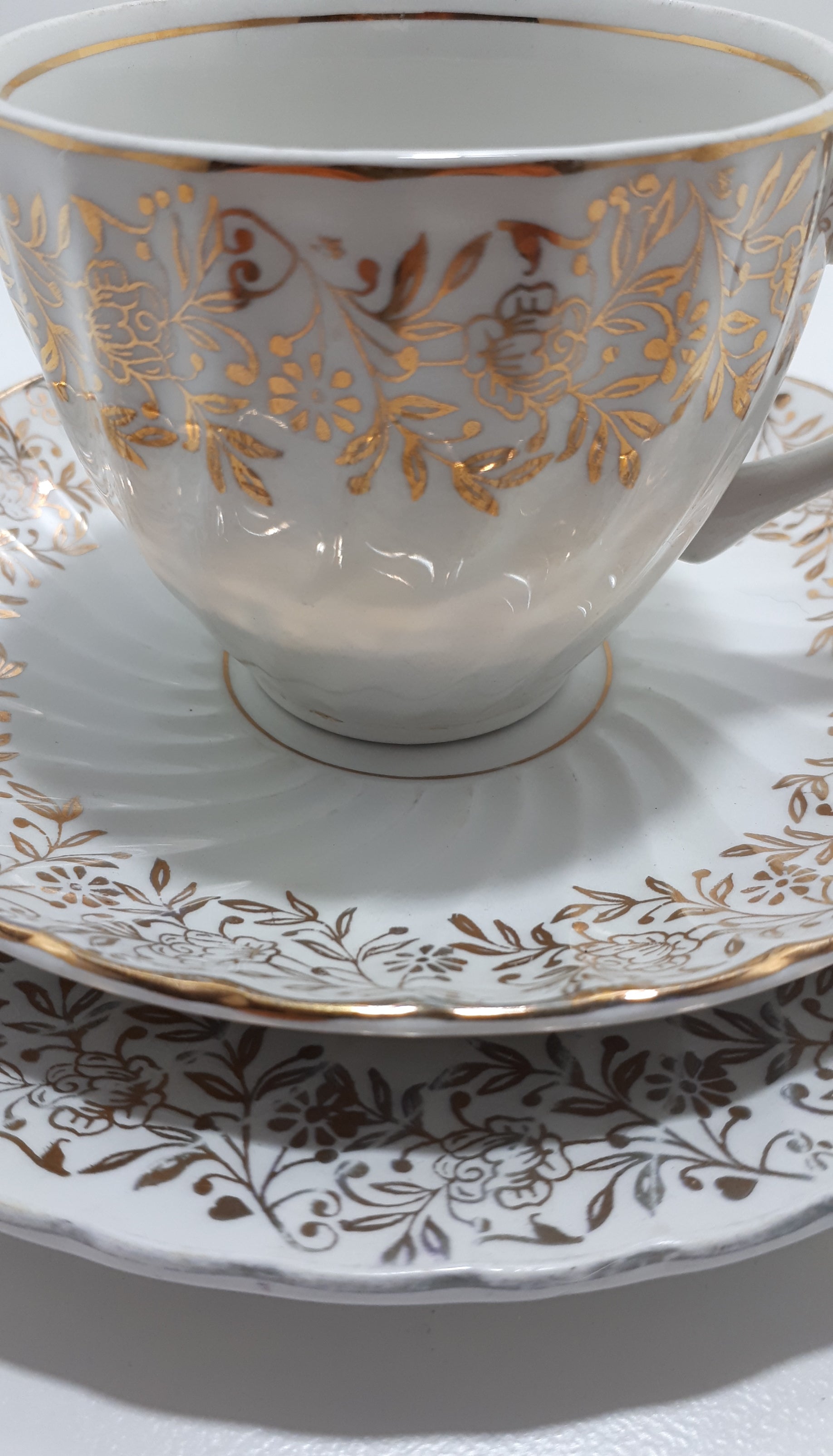 1960’s Royal Wessex White Ironstone Range Swinnertons Tea Trio – Golden Arbour Pattern, Warranted 22 KT Gold