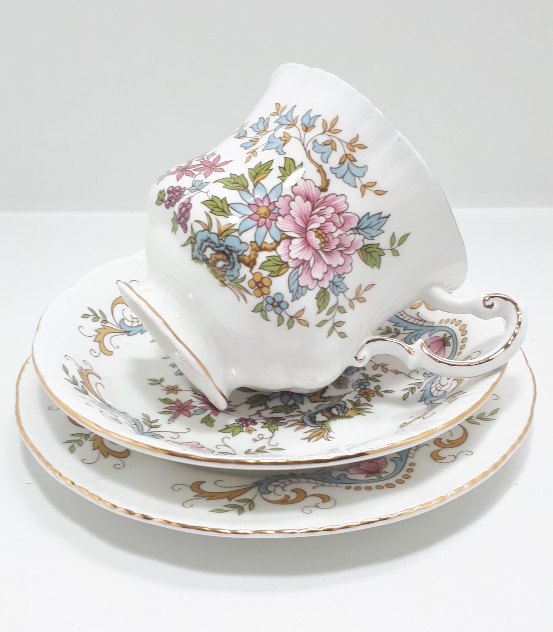 Royal Standard Tea Trio – Cup, Saucer & Tea Plate – Mandarin Pattern