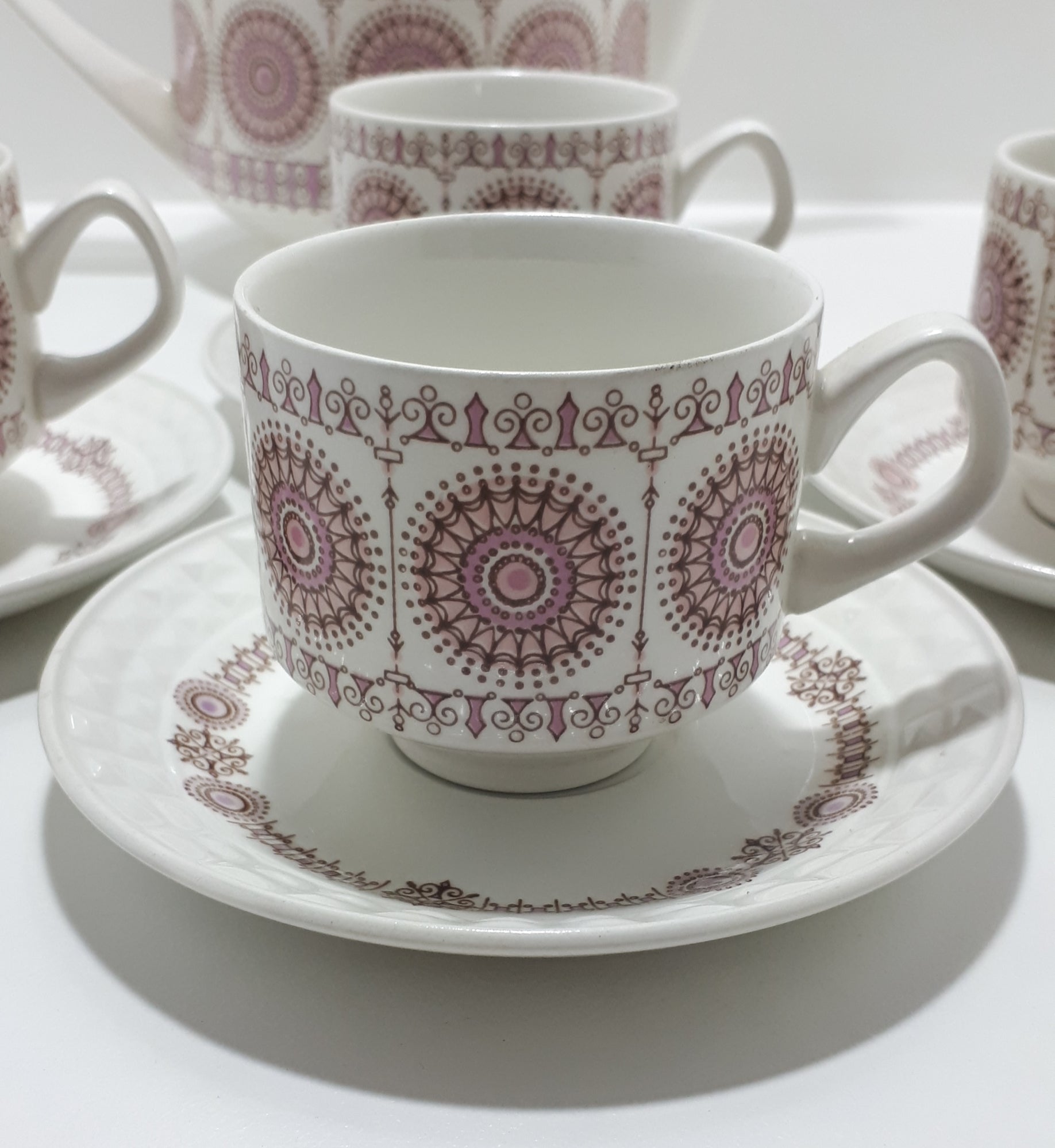 Very Rare Pink Retro Spanish Pontesa Castillian Pattern Coffee Set