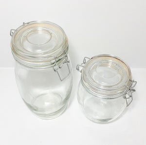 Set of 2 Glass Storage Jars With Wire Clips – Medium and Large