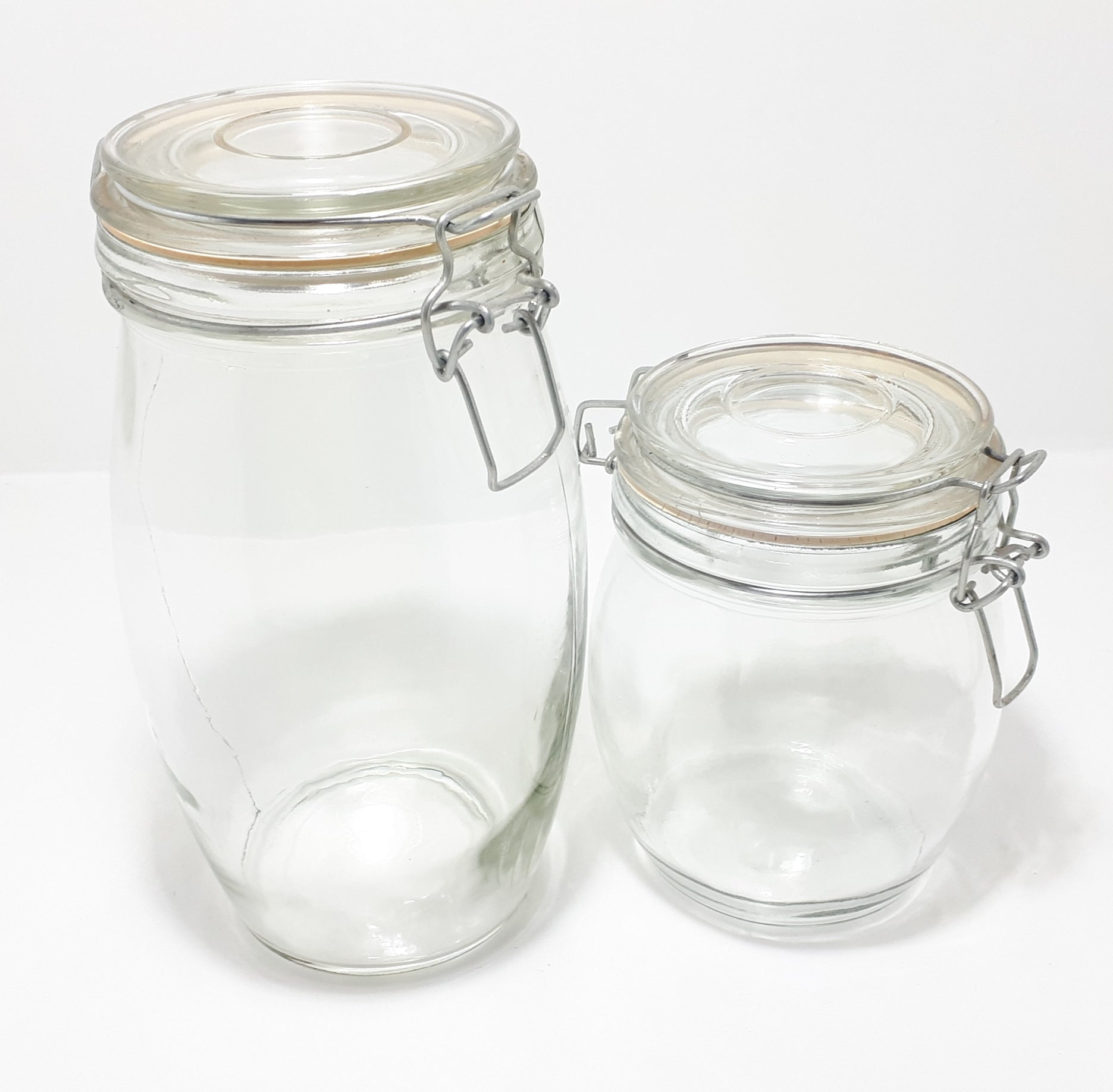 Set of 2 Glass Storage Jars With Wire Clips – Medium and Large