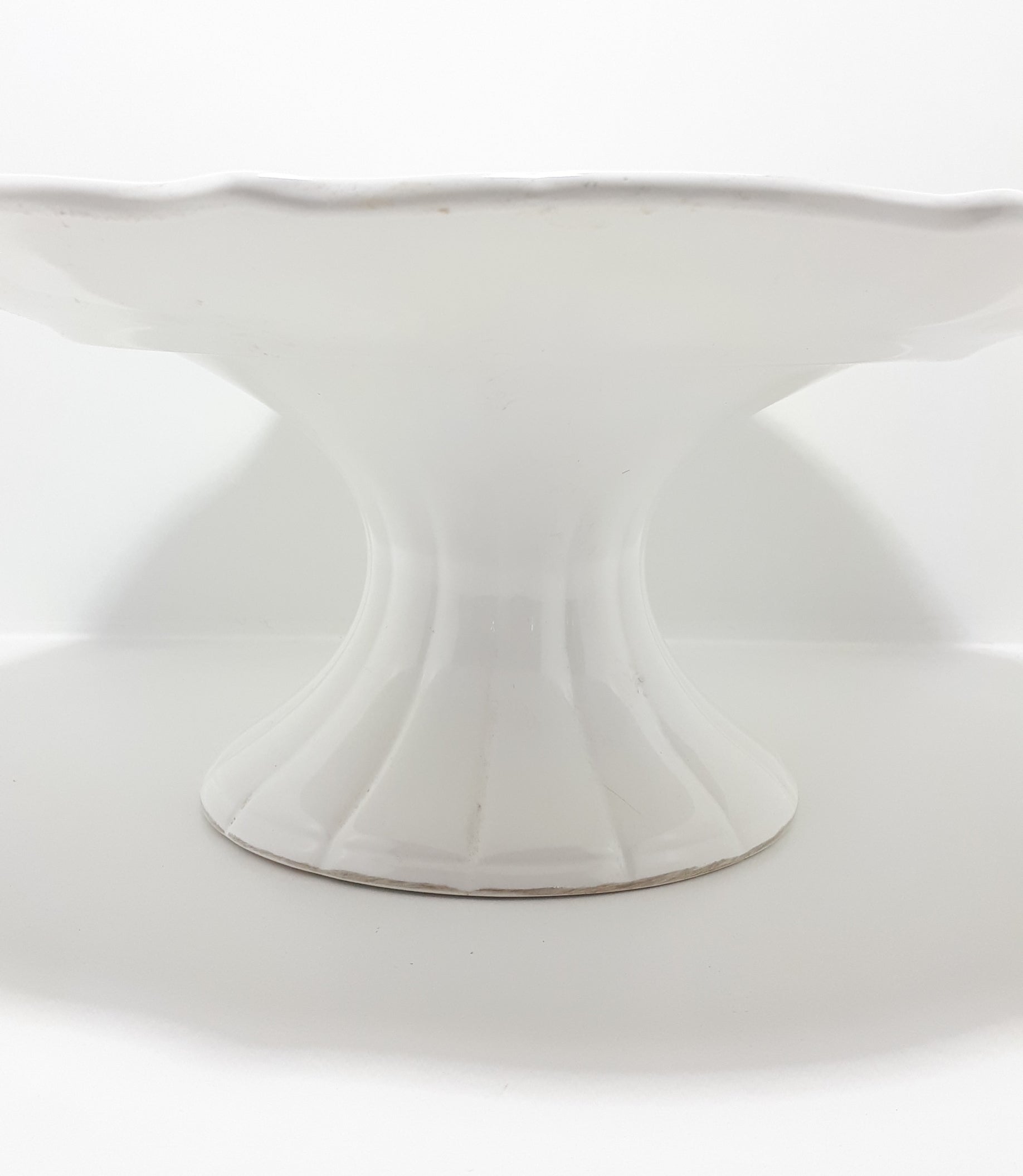 Country Kitchen Large Pedestal Cake Plate / Stand