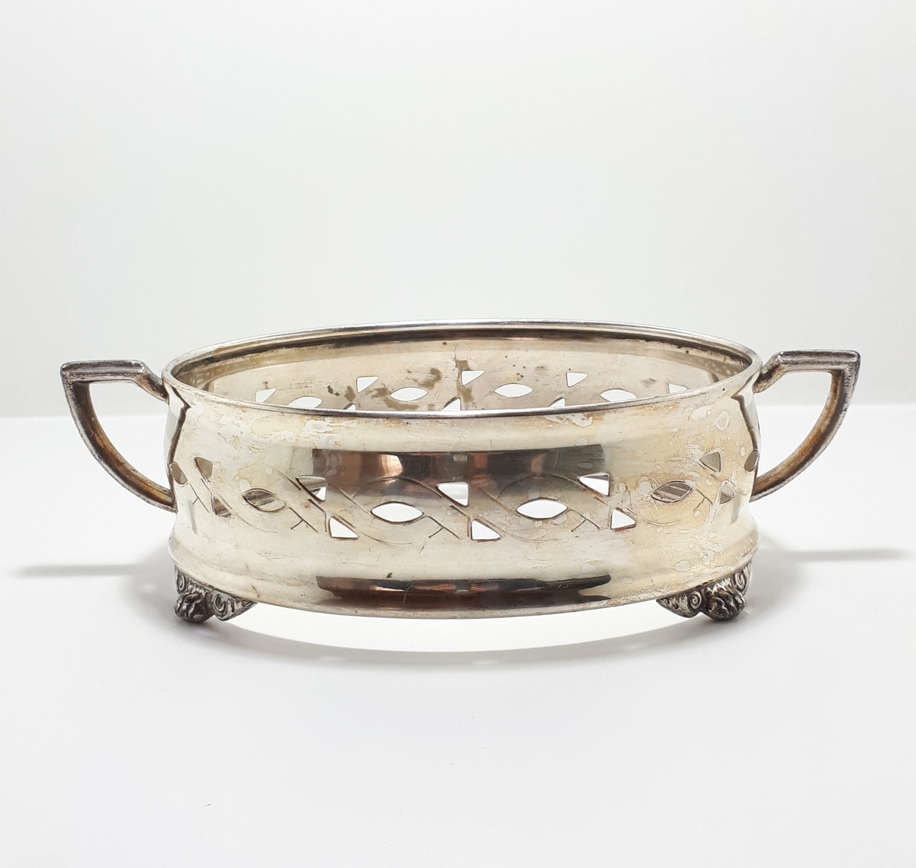 Vintage Pre 1950’s Cyrano Silver Plated Oval Shaped Casserole Stand With Paw Feet