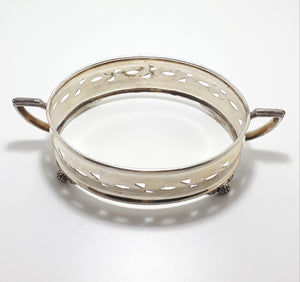 Vintage Pre 1950’s Cyrano Silver Plated Oval Shaped Casserole Stand With Paw Feet