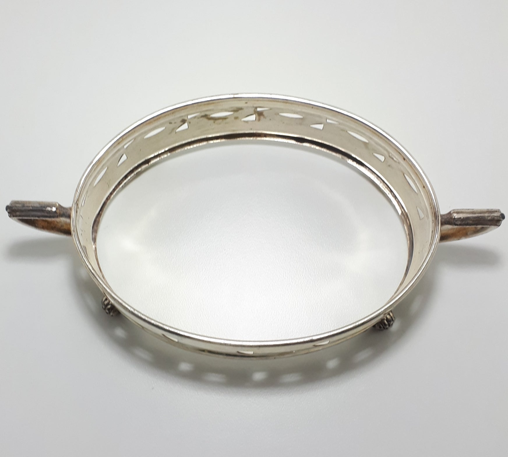 Vintage Pre 1950’s Cyrano Silver Plated Oval Shaped Casserole Stand With Paw Feet