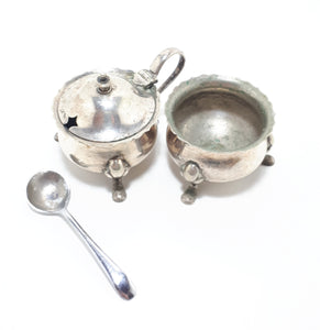 1900’s Antique Set Of Regis Plate Silver Plated Open Salt Pot & Mustard Pot With A Vintage Stainless Steel Mustard Spoon