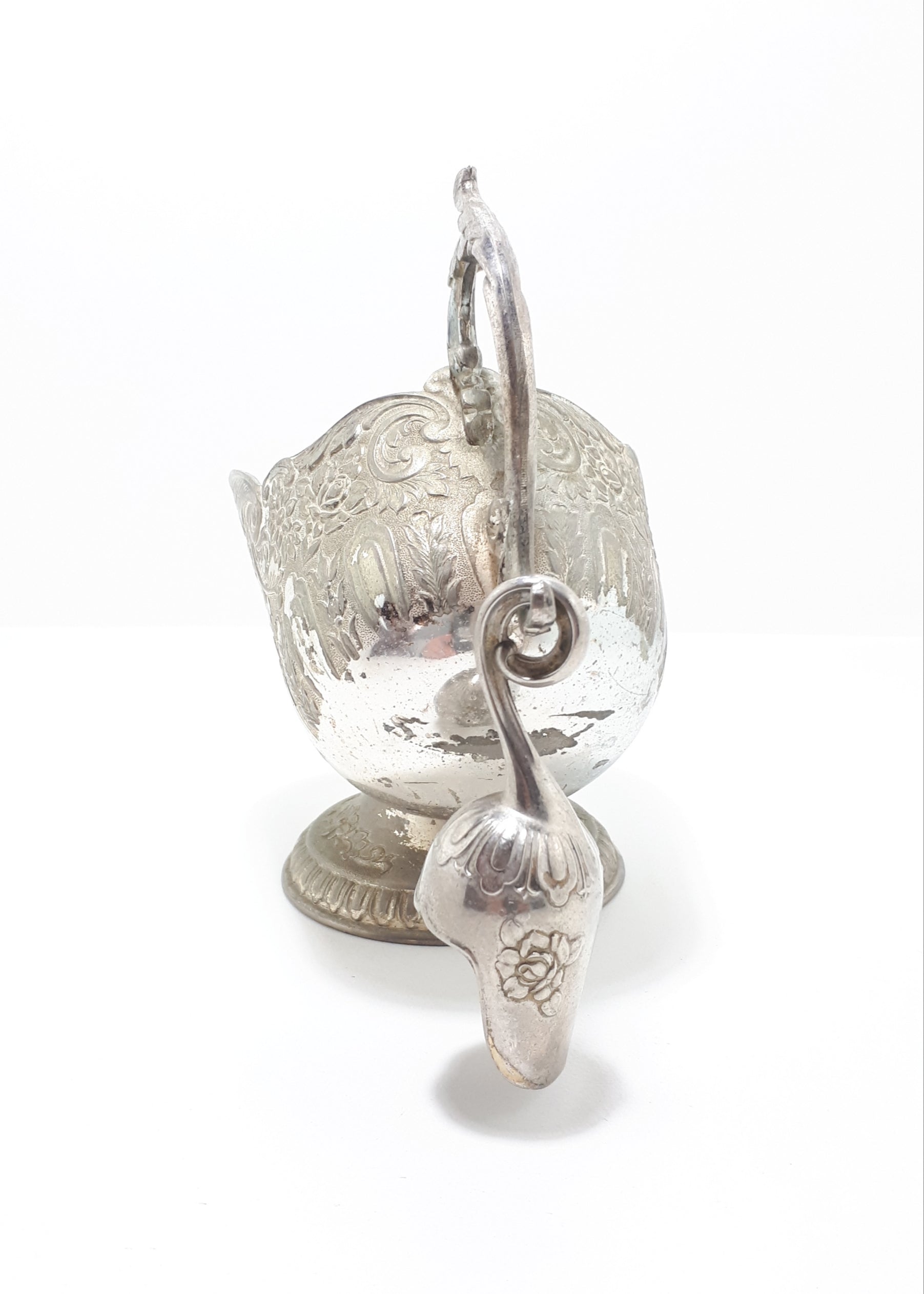 Vintage Elweco Silver Plated Sugar Scuttle With Original Sugar Scoop