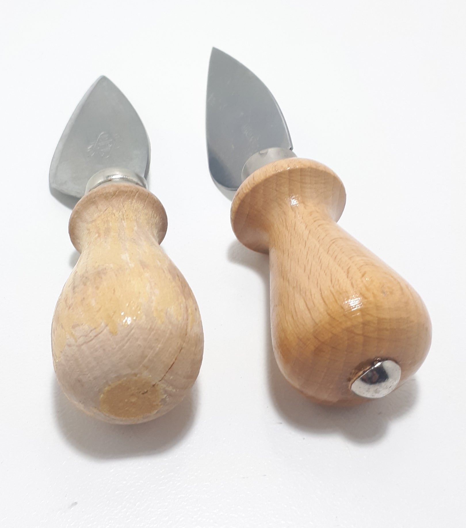 2 Almost Identical Italian Inox Stainless Steel & Wood Cheese Knives