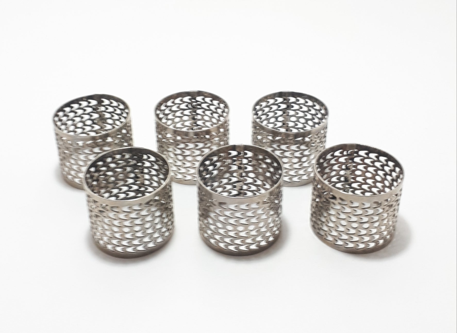 Vintage Set Of 6 Silver Plated Pierced Metal Serviette/Napkin Rings