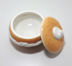 1995 Vintage Collectable Ceramic Boston Warehouse USA Bagel & Cream Cheese Lidded Bowl