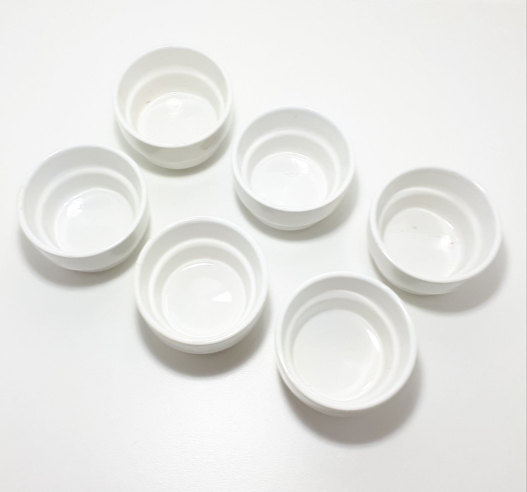Set Of 6 Identical White Glazed Ceramic Ramekins