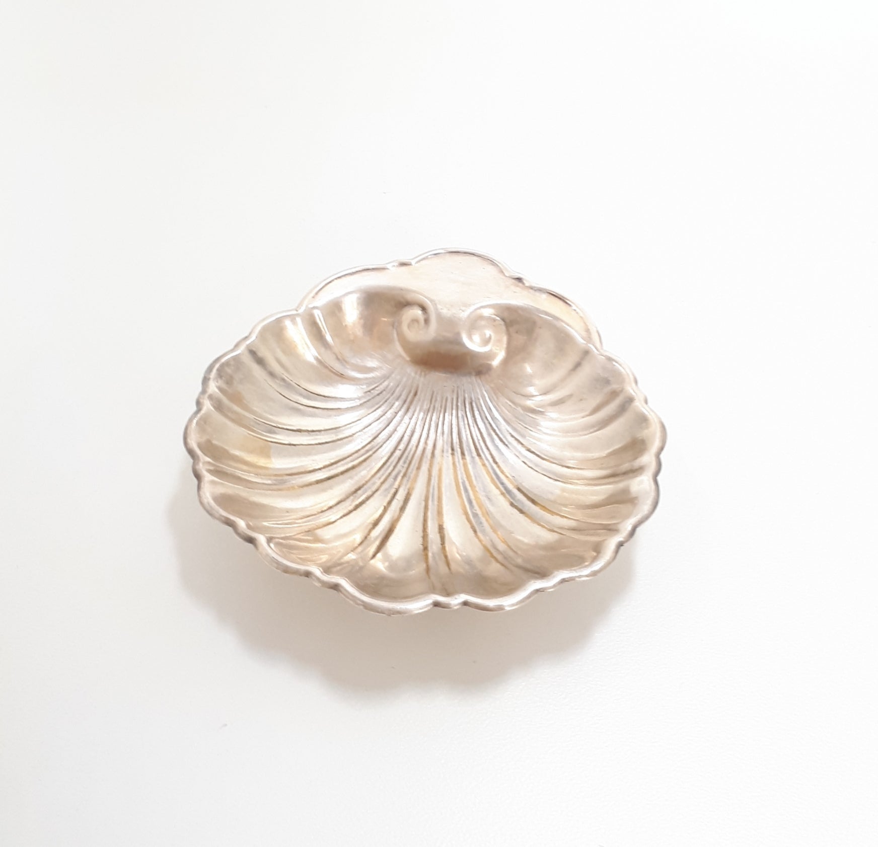 Vintage Mid-Century Silver Plated Scalloped Clam Shell Dish