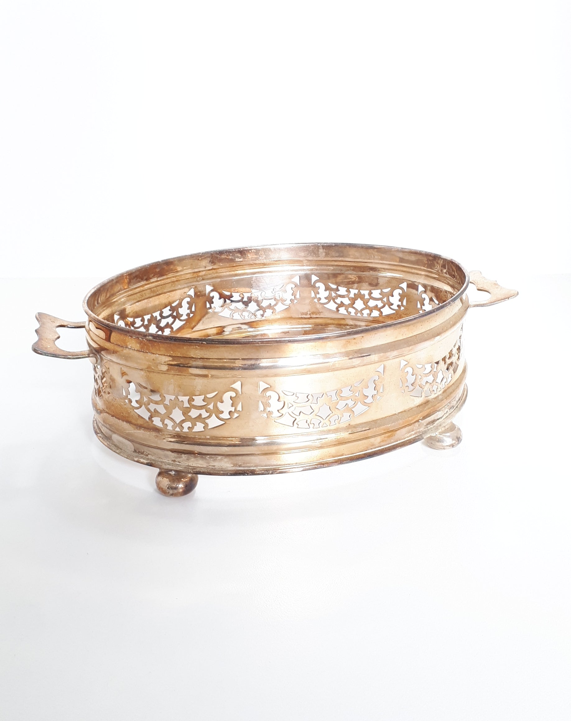 Vintage 1929 – 1947 William James Myatt & Co. (Manco Plate), Birmingham, Pierced Metal Silver Plated Oval Casserole Dish Stand