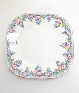 Vintage 1940’s Back Stamp Royal Albert “Trellis” (1546) Pattern Tea Plate – Countess Shape
