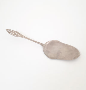 Vintage Dutch Silver Plated Cake Lifter With Parisienne Lace Handle Design