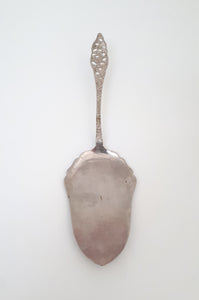 Vintage Dutch Silver Plated Cake Lifter With Parisienne Lace Handle Design