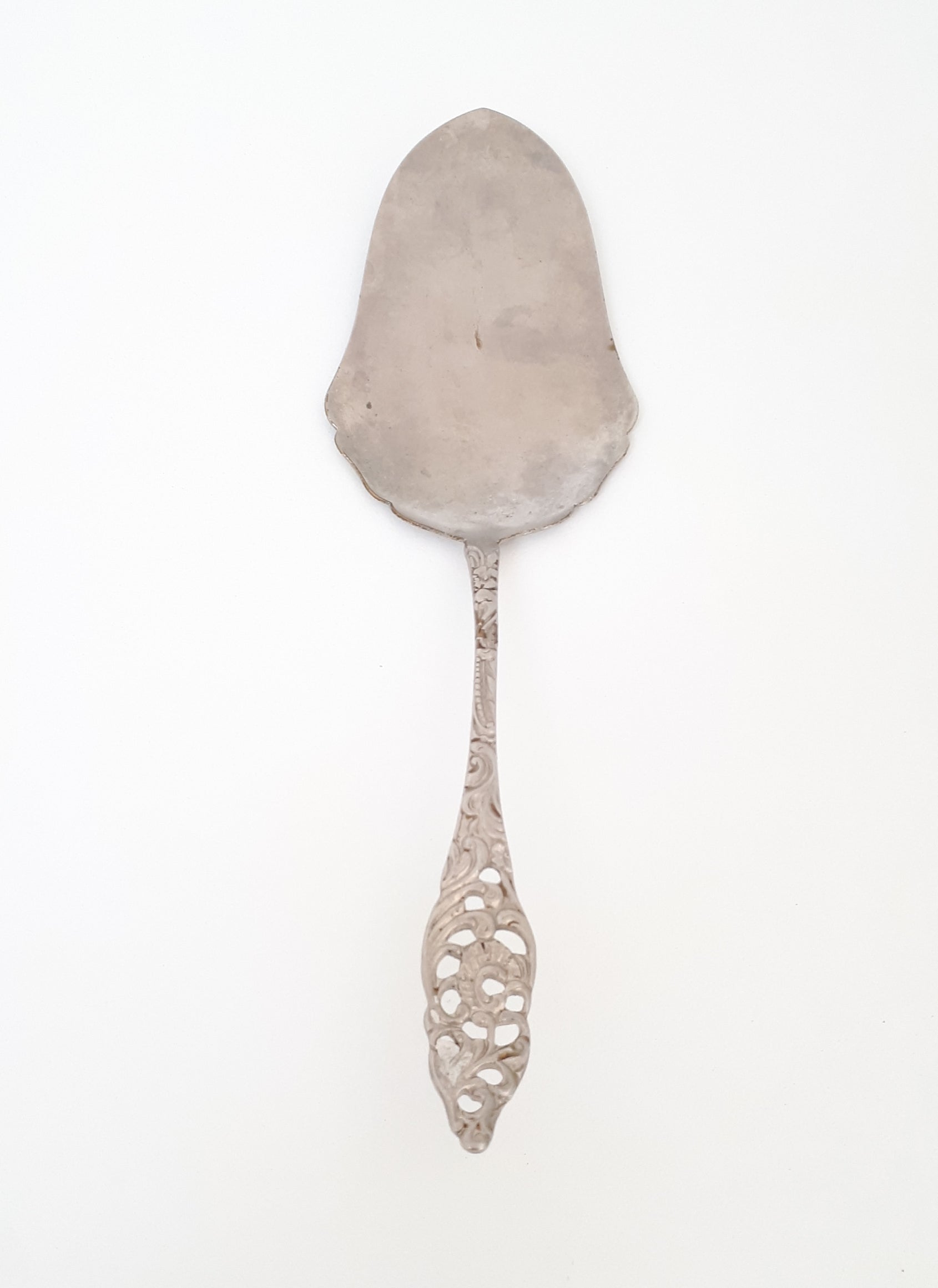 Vintage Dutch Silver Plated Cake Lifter With Parisienne Lace Handle Design