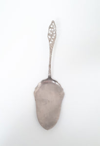 Vintage Dutch Silver Plated Cake Lifter With Parisienne Lace Handle Design