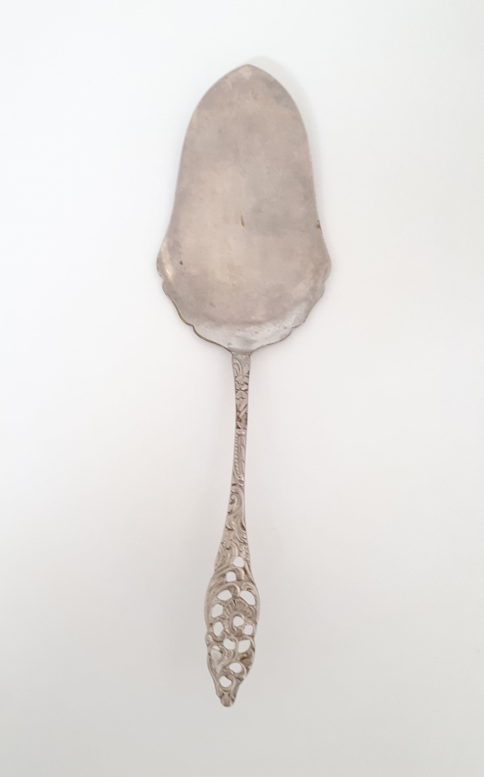 Vintage Dutch Silver Plated Cake Lifter With Parisienne Lace Handle Design