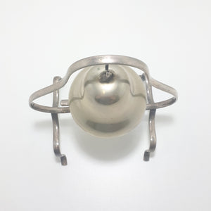 Vintage Pre 1950’s Silver Yeoman Plated Scroll Stand With Removable Table Gong