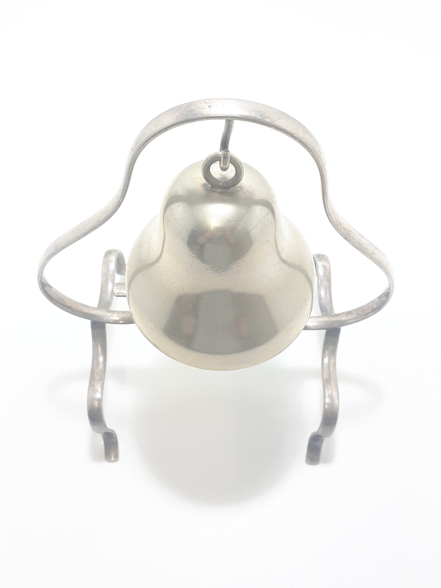 Vintage Pre 1950’s Silver Yeoman Plated Scroll Stand With Removable Table Gong