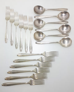 18 Piece 1950-1960’s Vintage Silver Plated Priestley & Moore Ltd., Sheffield Cutlery Set – Anniversary Handle Design