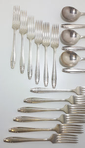 18 Piece 1950-1960’s Vintage Silver Plated Priestley & Moore Ltd., Sheffield Cutlery Set – Anniversary Handle Design