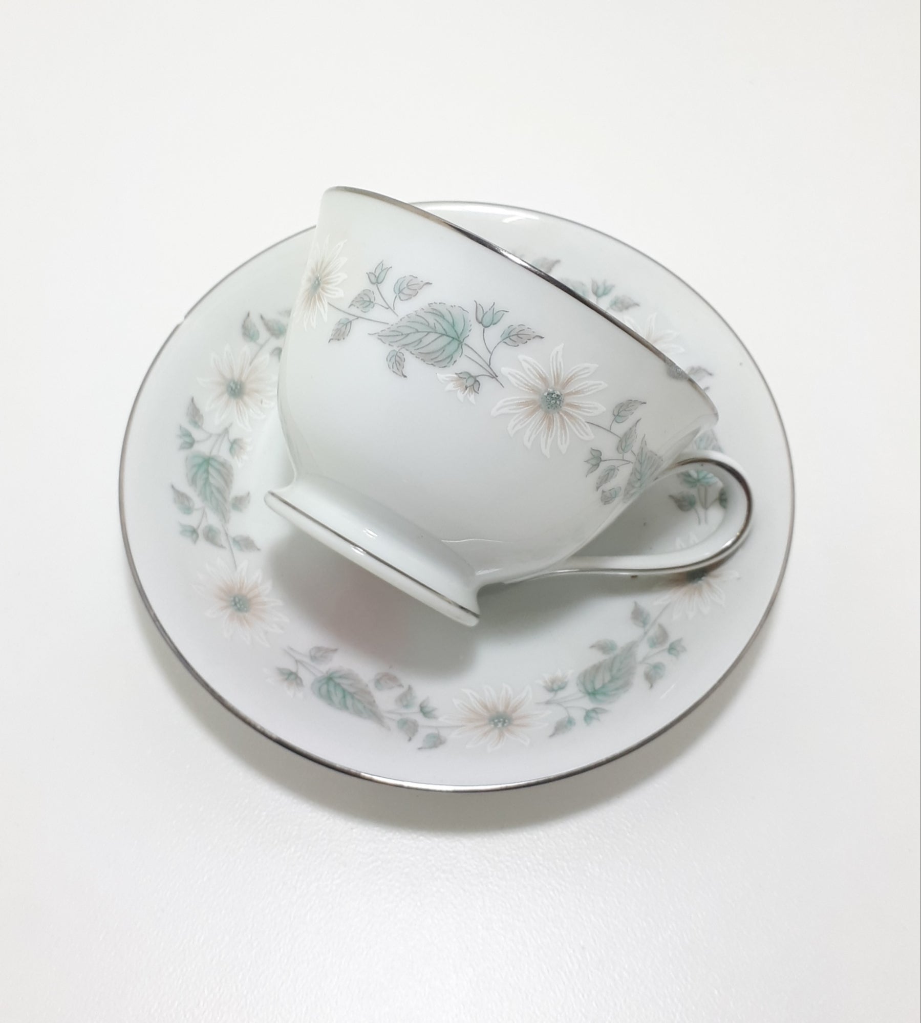 Two Fine Porcelain Noritake Tea Duos – Wellesley Pattern 6214 & Savoy Pattern 5825