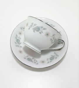 Two Fine Porcelain Noritake Tea Duos – Wellesley Pattern 6214 & Savoy Pattern 5825