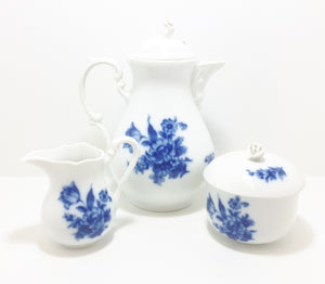 Czechoslovakian Flow Blue Dubí u Teplic (1945-1989) Tea Service Set – Tea Pot, Creamer & Lidded Sugar Bowl