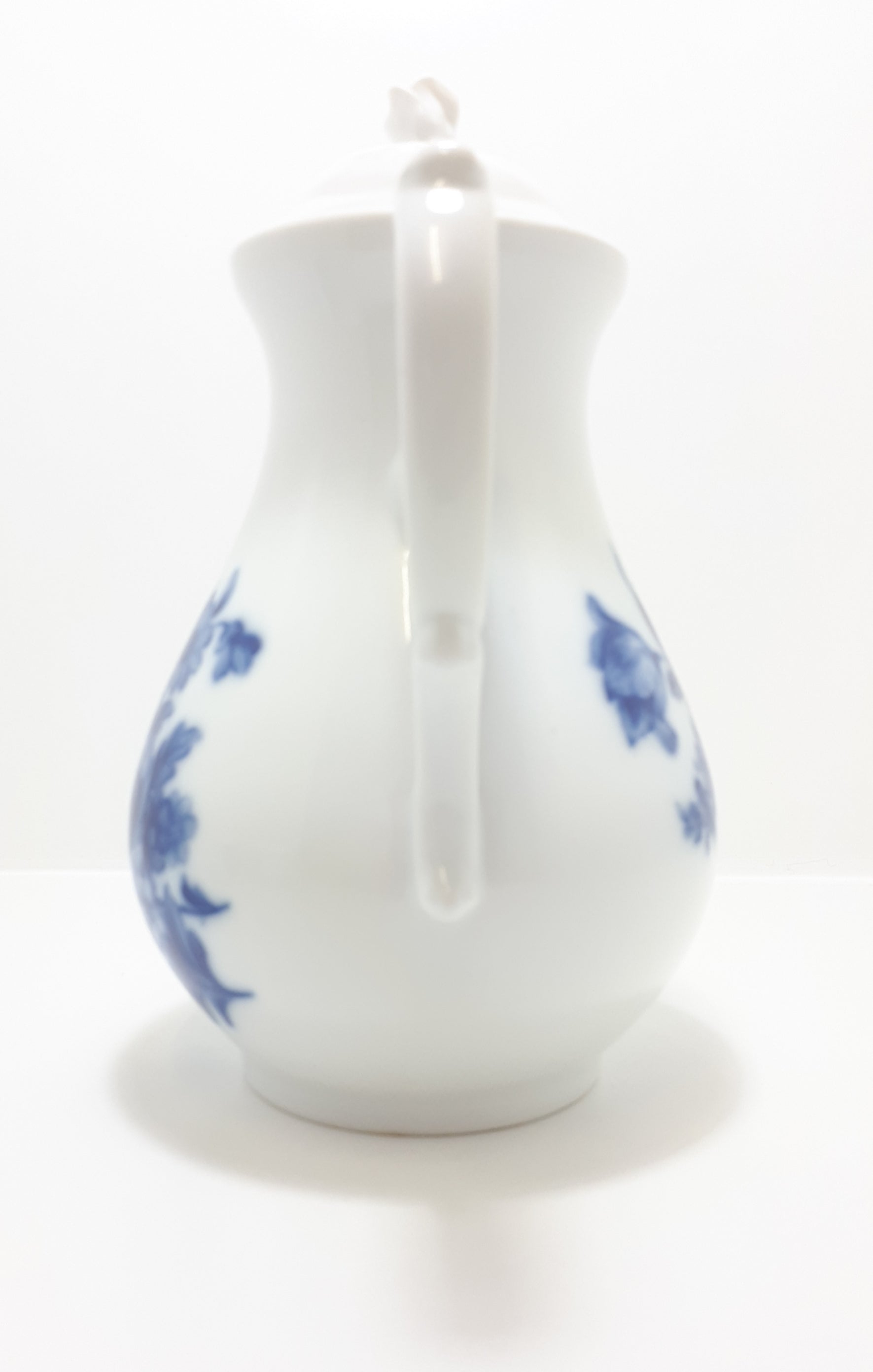Czechoslovakian Flow Blue Dubí u Teplic (1945-1989) Tea Service Set – Tea Pot, Creamer & Lidded Sugar Bowl
